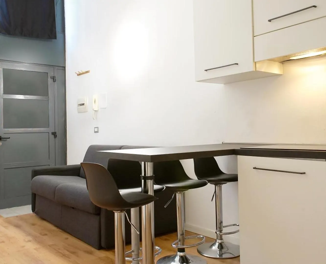 Star Dust Apartment Milan 0*,  Italy