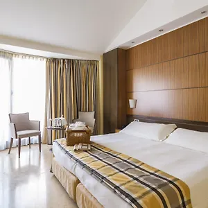 4* فندق فندق كاروبيو